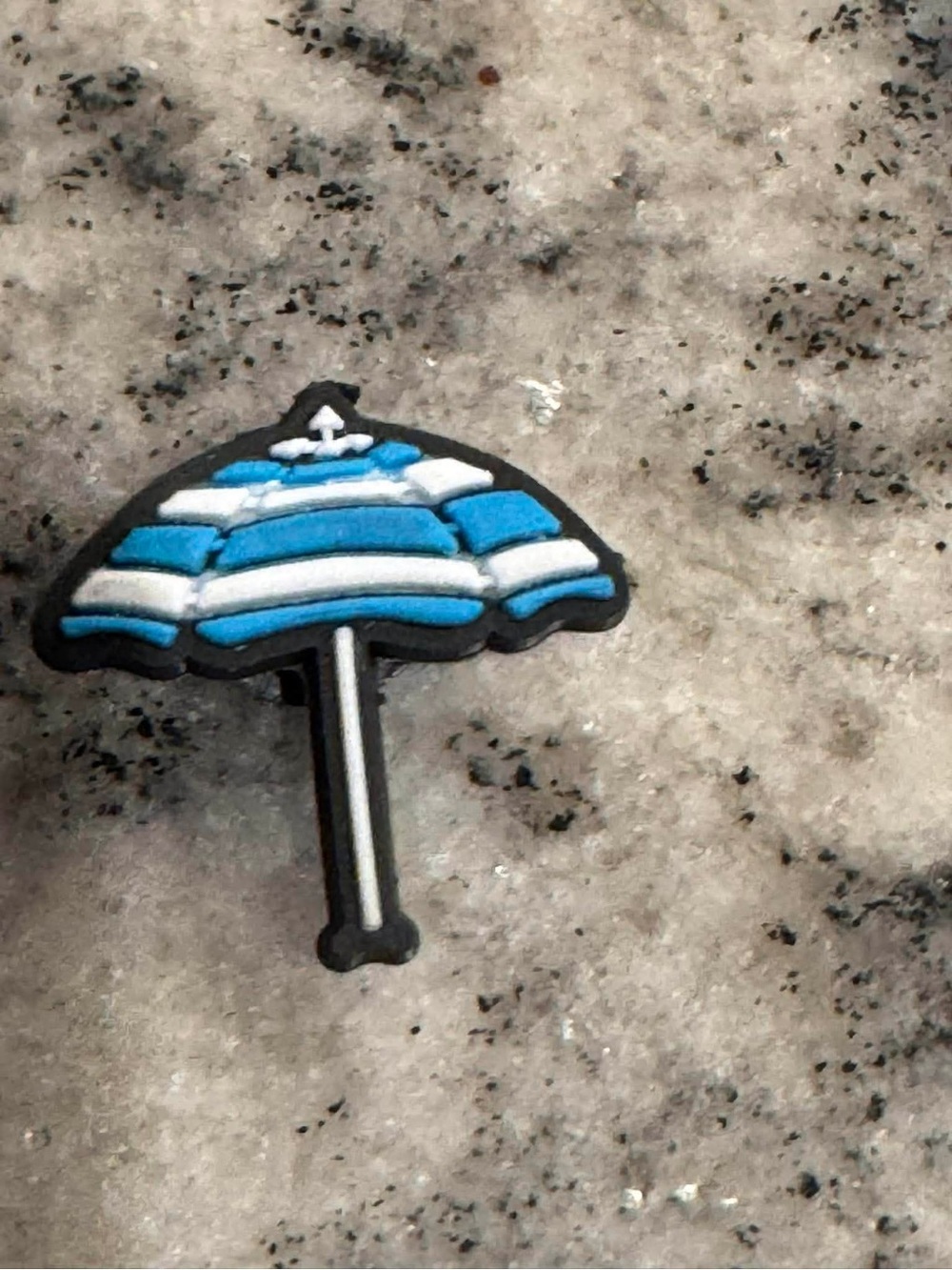 CROCS Blue & White Beach Umbrella and Red Watermelon Sunglasses Jibbitz Charms - Picture 4 of 5